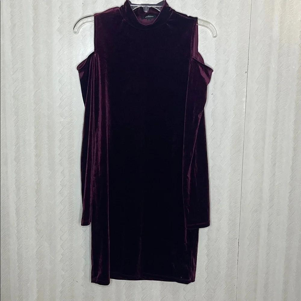 ❤️ AMBIANCE Girls Burgundy Velvet Cold Shoulder Long Sleeve Dress Size Large